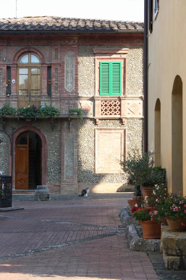 La Torre Di Caprera Apartment Siena Luaran gambar