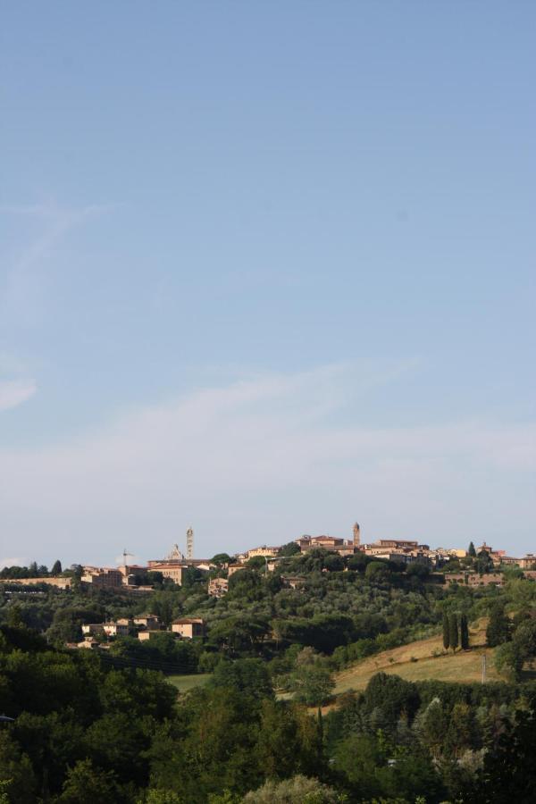 La Torre Di Caprera Apartment Siena Luaran gambar