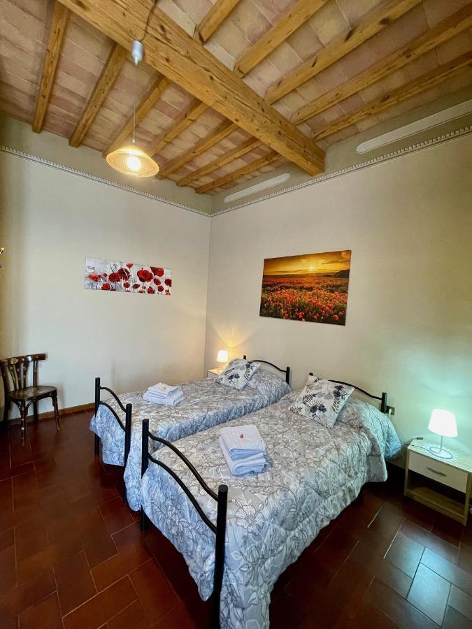 La Torre Di Caprera Apartment Siena Luaran gambar